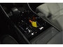 Volvo XC40 2.0 B3 Plus Dark Black edition camera harman kardon 20 inch !!