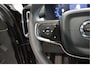 Volvo XC40 2.0 B3 Plus Dark Black edition camera harman kardon 20 inch !!