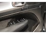 Volvo XC40 2.0 B3 Plus Dark Black edition camera harman kardon 20 inch !!