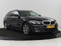 BMW 3-Serie Touring 330e | Trekhaak | Half Leder | Stoel & Stuurverwarming | Sfeerverlichting | Carplay | Cruise Control | PDC