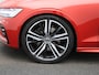 Volvo S60 2.0 T5 Intro Edition | R-Design | Harman Kardon | Leder | Automatisch verstelbaar stoelen | Achteruitrijcamera | Carplay