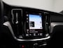 Volvo S60 2.0 T5 Intro Edition | R-Design | Harman Kardon | Leder | Automatisch verstelbaar stoelen | Achteruitrijcamera | Carplay