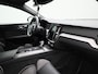 Volvo S60 2.0 T5 Intro Edition | R-Design | Harman Kardon | Leder | Automatisch verstelbaar stoelen | Achteruitrijcamera | Carplay