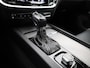 Volvo S60 2.0 T5 Intro Edition | R-Design | Harman Kardon | Leder | Automatisch verstelbaar stoelen | Achteruitrijcamera | Carplay