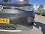 Volkswagen ID.4 First 77 kWh 204pk Navigatie / 20"LM Velgen / Camera / Parkeersensoren / Leder-Alcantara