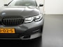 BMW 3-Serie Touring 320e xDrive Sport Line Shadow | Panoramadak | Adaptief M Sport Onderstel | Zondag Open!