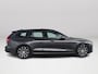 Volvo V60 T6 Aut. Plug-in hybrid AWD Plus Dark | Panoramadak | 360° camera | Stoel- en Stuurverwarming | Harman Kardon | Trekhaak