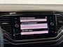 Volkswagen T-Roc 1.5 TSI 3x R-Line | Pano Trekaak Virtual Cam ACC CarPlay Sfeer
