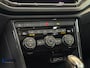 Volkswagen T-Roc 1.5 TSI 3x R-Line | Pano Trekaak Virtual Cam ACC CarPlay Sfeer