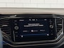 Volkswagen T-Roc 1.5 TSI 3x R-Line | Pano Trekaak Virtual Cam ACC CarPlay Sfeer