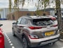 Hyundai Kona Electric EV Fashion 64 kWh 204 Pk | Trekhaak | LED | Head-up | Carplay | Adaptive Cruise | Climate Control | Navigatiesysteem | Camera | 17 Inch