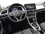 Volkswagen T-Roc 1.5 TSI 150pk DSG Life · Camera · Apple/Android Car Play · Navigatie · P-Sensoren · Climatronic · 16'' Inch · Garantie t/m 15-08-2027 of 100.000km