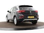 Volkswagen T-Roc 1.5 TSI 150pk DSG Life · Camera · Apple/Android Car Play · Navigatie · P-Sensoren · Climatronic · 16'' Inch · Garantie t/m 15-08-2027 of 100.000km