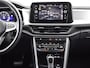 Volkswagen T-Roc 1.5 TSI 150pk DSG Life · Camera · Apple/Android Car Play · Navigatie · P-Sensoren · Climatronic · 16'' Inch · Garantie t/m 15-08-2027 of 100.000km