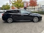 Toyota Corolla Touring Sports 1.8 Hybrid Style // FULL LED // DODEHOEK // NAVI+CARPLAY // ADAPT. CRUISE // KEYLESS // CAMERA+SENSOREN //