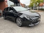 Toyota Corolla Touring Sports 1.8 Hybrid Style // FULL LED // DODEHOEK // NAVI+CARPLAY // ADAPT. CRUISE // KEYLESS // CAMERA+SENSOREN //