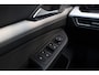 Volkswagen Golf 1.0 TSI 110pk Life Business Navi Clima Stoel/Stuur verwarming Trekhaak Sfeerverlichting ACC CarPlay DAB+ Parkeersensoren