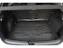 Volkswagen Golf 1.0 TSI 110pk Life Business Navi Clima Stoel/Stuur verwarming Trekhaak Sfeerverlichting ACC CarPlay DAB+ Parkeersensoren