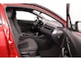 Toyota C-HR 1.8 Hybrid Bi-Tone Plus | Apple Carplay/Android Auto | Parkeersensoren | Stoel/Stuurverwarming |