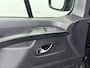 Renault Trafic 2.0DCI 150PK Dubbele Cabine T29 L2H1 Navi Airco Camera Trekhaak Cruise Control Lmv DC Black Edition Euro 6 Betonplex Vloer Lat om Lat Betimmering Schuifdeur 1e Eigenaar Origineel Nederlandse Auto