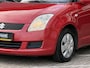 Suzuki Swift 1.3 Exclusive | Airco | Radio | Stoelverwarming | Elektrische ramen | Centrale deurvergrendeling |