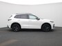 Volkswagen Tiguan 1.5 eHybrid R-Line Edition 272 PK | R-line | Automaat | Navigatie | Panoramadak | Camera | Adaptive Cruise Control | Trekhaak | Stoelverwarming | Parkeersensoren | Lichtmetalen velgen | Privacy glass |