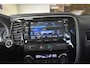 Mitsubishi Outlander 2.0 Executive Edition 7-Pers , TREKHAAK , CLIMATR , NAVI , A UITRIJ CAM , LMV18 ,
