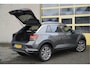Volkswagen T-Roc 1.5 TSI 150PK Sport BJ2018 Lmv 18″ | Vol-Led | Pdc | Achteruitrijcamera | Trekhaak | App-Connect | Climate control | Cruise control