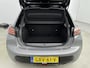Peugeot 208 Hybrid 136pk e-DCS6 GT | Navigatie | Adaptieve cruise control | Draadloze Apple CarPlay/Android Auto | Lichtmetalen velgen |