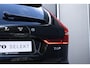 Volvo XC60 T6 Automaat Plug-in hybrid AWD Plus Bright | Premium Audio by Harman en Kardon | Rondomzicht Camera| Adaptieve Cruise Control| Blind spot| Semi electrische Trekhaak| Electrisch bedienbare Voorstoelen| Alarmklasse 3| standkachel.