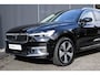 Volvo XC60 T6 Automaat Plug-in hybrid AWD Plus Bright | Premium Audio by Harman en Kardon | Rondomzicht Camera| Adaptieve Cruise Control| Blind spot| Semi electrische Trekhaak| Electrisch bedienbare Voorstoelen| Alarmklasse 3| standkachel.