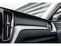 Volvo XC60 T6 Automaat Plug-in hybrid AWD Plus Bright | Premium Audio by Harman en Kardon | Rondomzicht Camera| Adaptieve Cruise Control| Blind spot| Semi electrische Trekhaak| Electrisch bedienbare Voorstoelen| Alarmklasse 3| standkachel.