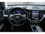 Volvo XC60 T6 Automaat Plug-in hybrid AWD Plus Bright | Premium Audio by Harman en Kardon | Rondomzicht Camera| Adaptieve Cruise Control| Blind spot| Semi electrische Trekhaak| Electrisch bedienbare Voorstoelen| Alarmklasse 3| standkachel.