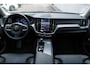 Volvo XC60 T6 Automaat Plug-in hybrid AWD Plus Bright | Premium Audio by Harman en Kardon | Rondomzicht Camera| Adaptieve Cruise Control| Blind spot| Semi electrische Trekhaak| Electrisch bedienbare Voorstoelen| Alarmklasse 3| standkachel.