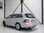 Volkswagen Golf Variant 1.2 TSI Comfortline Executive "Origineel NL!" Trekhaak Parkeersensoren Navigatie Bluetooth Cruise-control