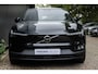 Volvo EX30 Twin Motor Performance Ultra 69 kWh | Warmtepomp | Interieur voorverwarming | Panoramadak | Adaptieve Cruise control | Blind Spot | Premium sound | 360 graden Camera |
