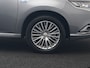 Mitsubishi Outlander 2.4 Intense+ Plug In Hybrid 225pk Dealer O.H. PHEV | 360 Camera | Lederen Sportstoelen Verwarmd | Apple Carplay | Stuur Verwarmd | Keyless | Blis | DAB |