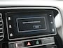 Mitsubishi Outlander 2.4 Intense+ Plug In Hybrid 225pk Dealer O.H. PHEV | 360 Camera | Lederen Sportstoelen Verwarmd | Apple Carplay | Stuur Verwarmd | Keyless | Blis | DAB |