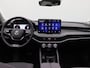 Skoda Superb Combi 1.5 TSI MHEV First Edition 150PK DSG Matrix-Led, Pano-Schuifdak, Side Assist, Stoelverwarming, Elek. Achterklep, Massage stoel, Navigatie, Adaptive cruise control