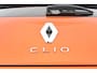 Renault Clio TCe 100 Initiale Paris | Lederen Bekl. | BOSE Audio | Parkeercamera |