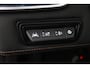 Renault Clio TCe 100 Initiale Paris | Lederen Bekl. | BOSE Audio | Parkeercamera |