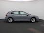 Volkswagen Golf 1.0 TSI Life 110 PK | Airco | Apple Carplay | Stoelverwarming | Stuurverwarming | Adaptive Cruise Control | Lane Assist | Achteruitrijcamera | Parkeersensoren |