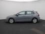 Volkswagen Golf 1.0 TSI Life 110 PK | Airco | Apple Carplay | Stoelverwarming | Stuurverwarming | Adaptive Cruise Control | Lane Assist | Achteruitrijcamera | Parkeersensoren |