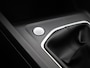 Volkswagen Golf 1.0 TSI Life 110 PK | Airco | Apple Carplay | Stoelverwarming | Stuurverwarming | Adaptive Cruise Control | Lane Assist | Achteruitrijcamera | Parkeersensoren |