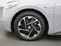 Volkswagen ID.3 First 58 kWh | Navigatie | Airco | Stoelverwarming | Stuurverwarming | Adaptive Cruise Control | Lane Assist | Parkeersensoren |