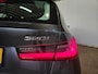 BMW 3-Serie Touring 320i Business Edition / Trekhaak / Full LED / NL Auto