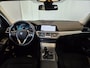 BMW 3-Serie Touring 320i Business Edition / Trekhaak / Full LED / NL Auto