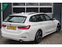 BMW 3-Serie Touring 320e Automaat 204PK | Facelift & Fabrieksgarantie | Nette dealer onderhouden en origineel Nederlandse auto