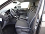 Volkswagen T-Cross 1.0 TSI Style Automatische airco, app connect, achteruitrijcamera, parkeersensoren, afneembare trekhaak, led koplampen, licht metalen velgen 17 inch, stoel verwarming, enz.