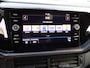 Volkswagen T-Cross 1.0 TSI Style Automatische airco, app connect, achteruitrijcamera, parkeersensoren, afneembare trekhaak, led koplampen, licht metalen velgen 17 inch, stoel verwarming, enz.